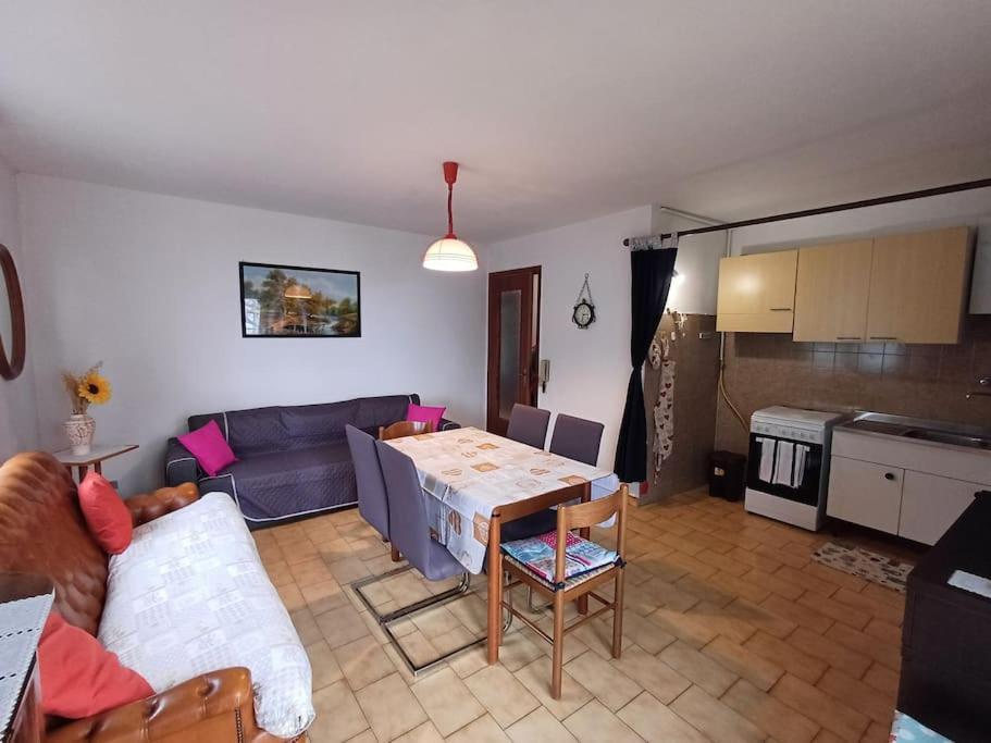 Casa Vacanza Leonardo Apartment Chambave Екстериор снимка